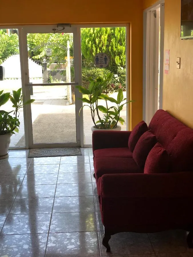 Star Castle Guest House Whitehouse 3*,  Jamaica